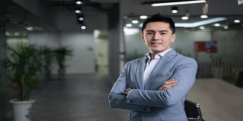 CEO Hoàng Trung Hiếu siêu tài năng